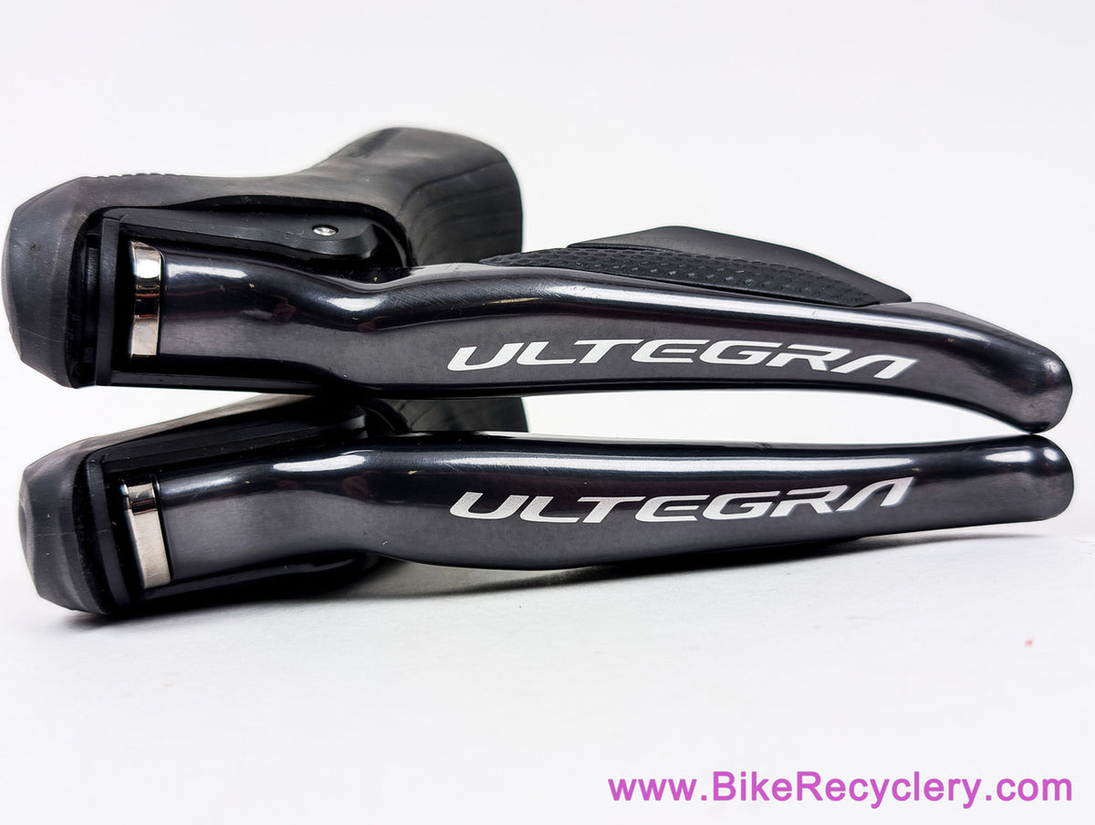 Shimano Ultegra ST-R8070-R Di2 STI Shifters: 11s - Hydraulic (<50 mi NEAR MINT+++))