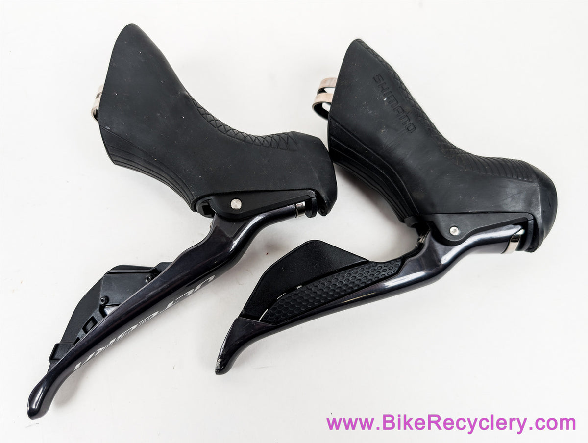 Shimano Ultegra ST-R8070-R Di2 STI Shifters: 11s - Hydraulic (<50 mi NEAR MINT+++))