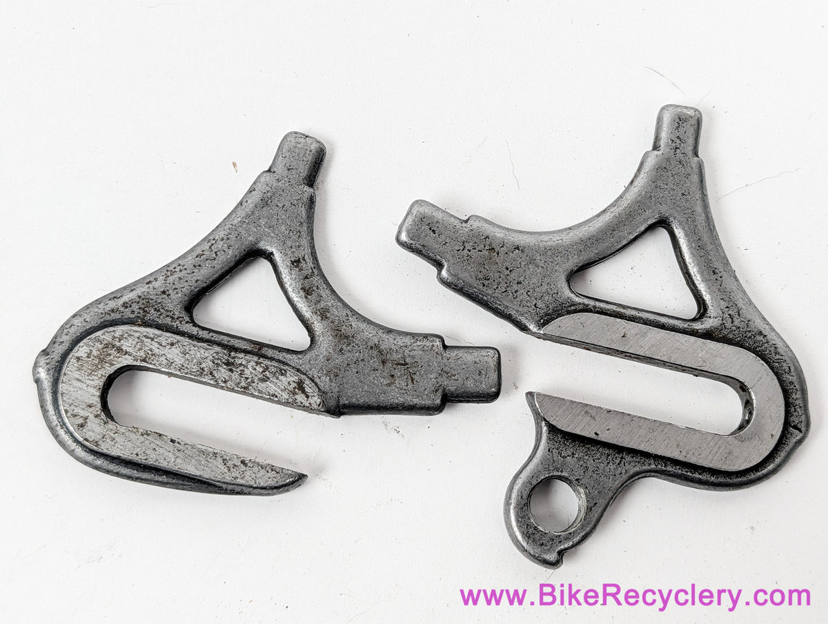 Campagnolo 1010/A Long Dropouts: No Eyelets (Sold in Pairs)