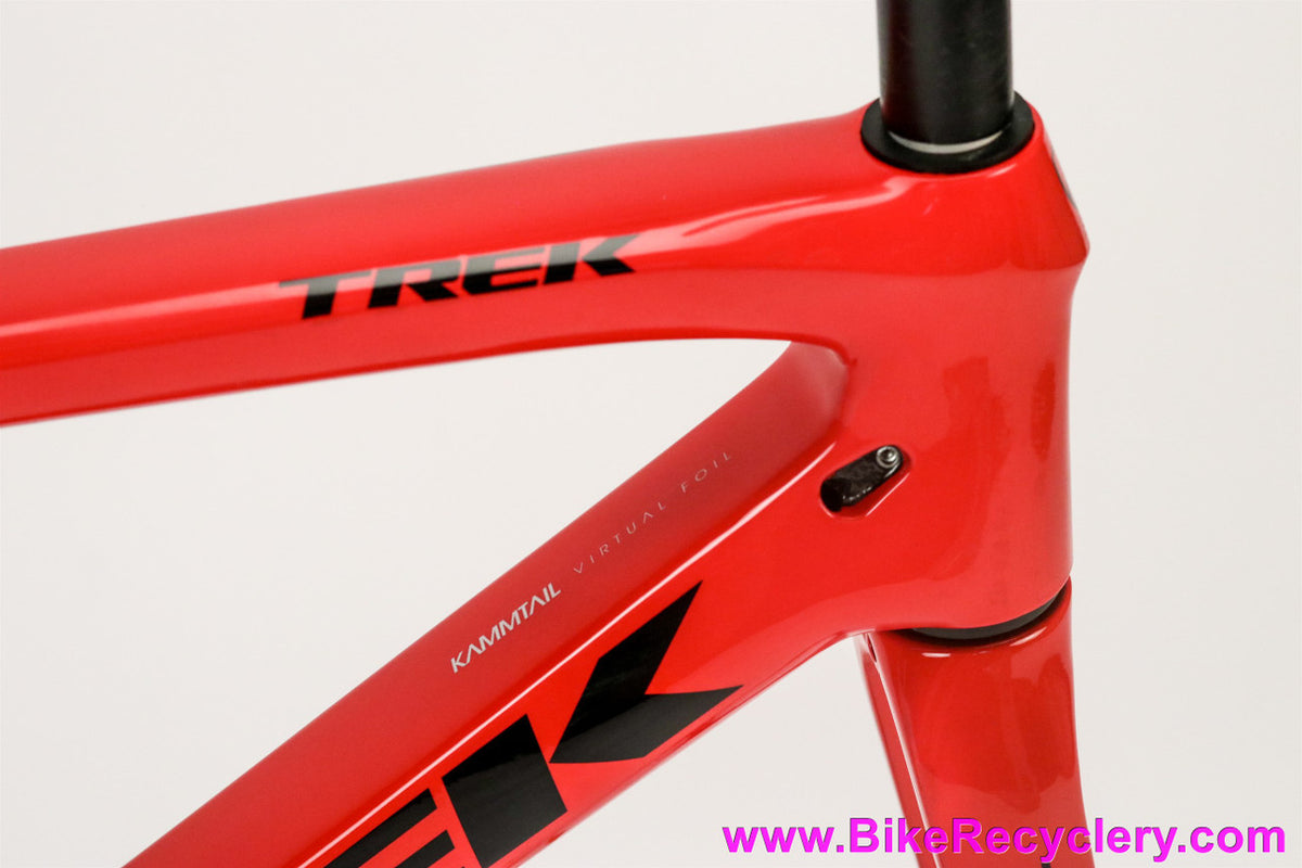 NEW Trek Madone 4 Series H2 Frameset: 50cm - KVF -OLCV Carbon - Red - All Hardware