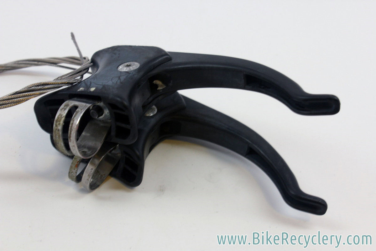 Universal LR1 Aer Brake Levers: Non-Aero, Black Plastic