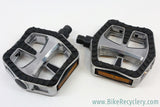 Commuter Platform Pedals: Rubber Grips, Reflectors, Wide, New