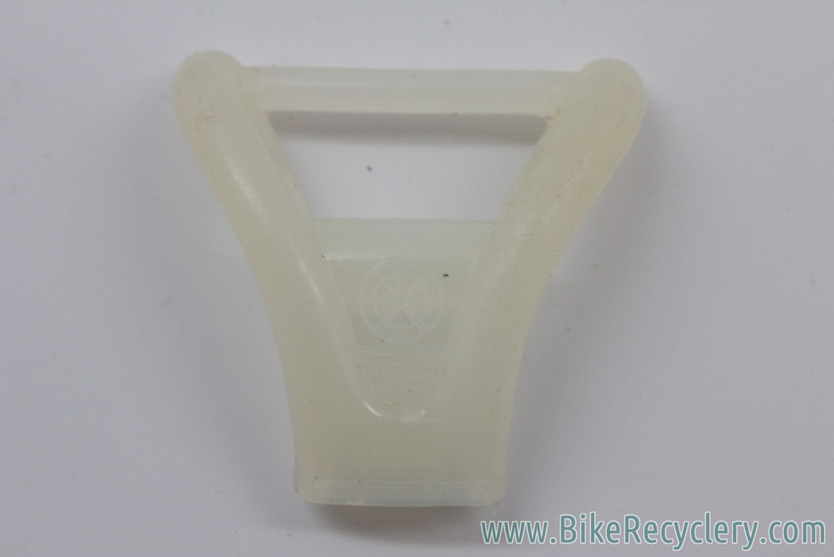 NOS TA Specialties REF 208: Replacement Plastic Clip for Water Bottle Cage