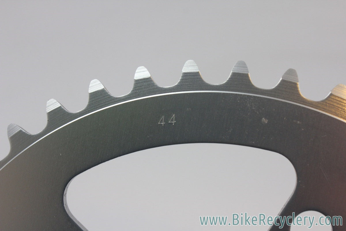 NOS Vintage Specialized Touring/MTB Chainring: No Specialized Engraving, 44t x 110mm