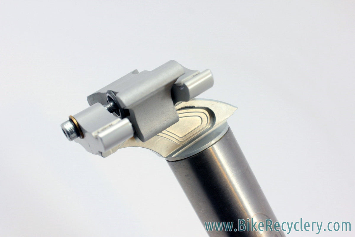 Vintage U.S.E. Alien Cyclops Titanium Seatpost: 27.2mm x 350mm, Near Mint