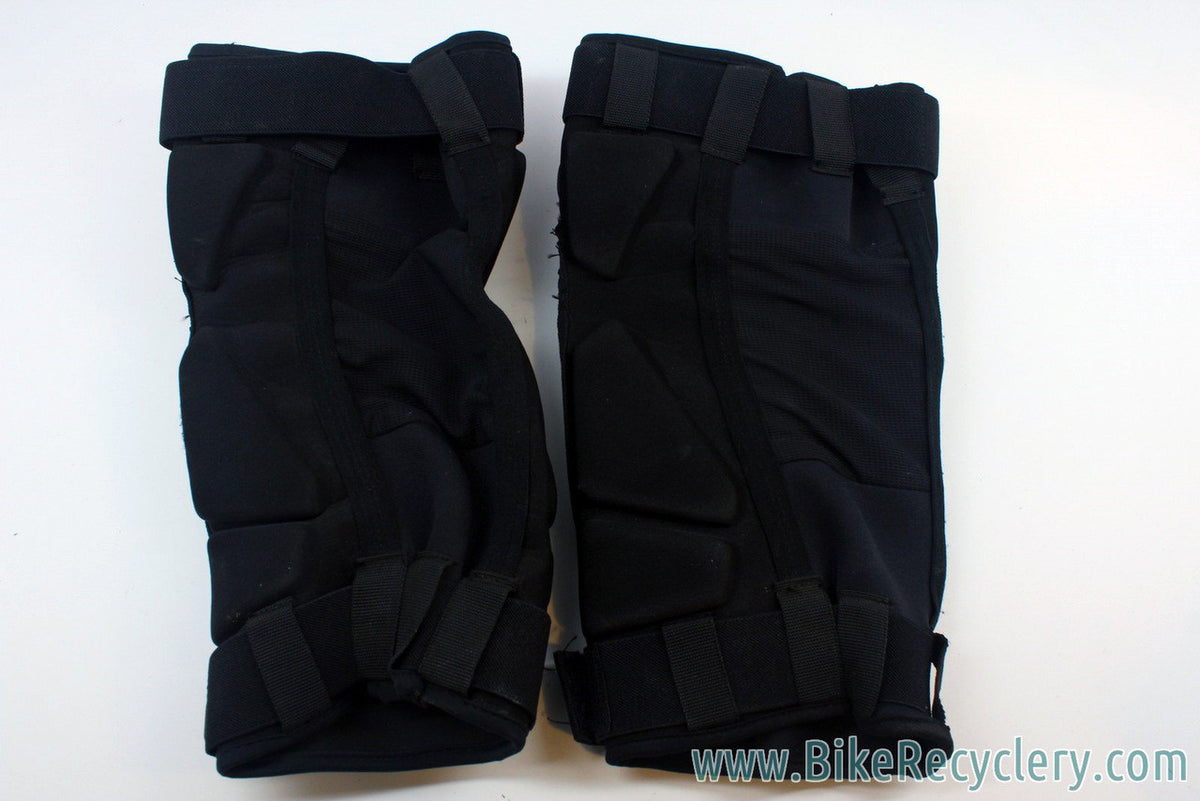 Troy Lee Designs T-Bone Knee Pads: Medium, NEW