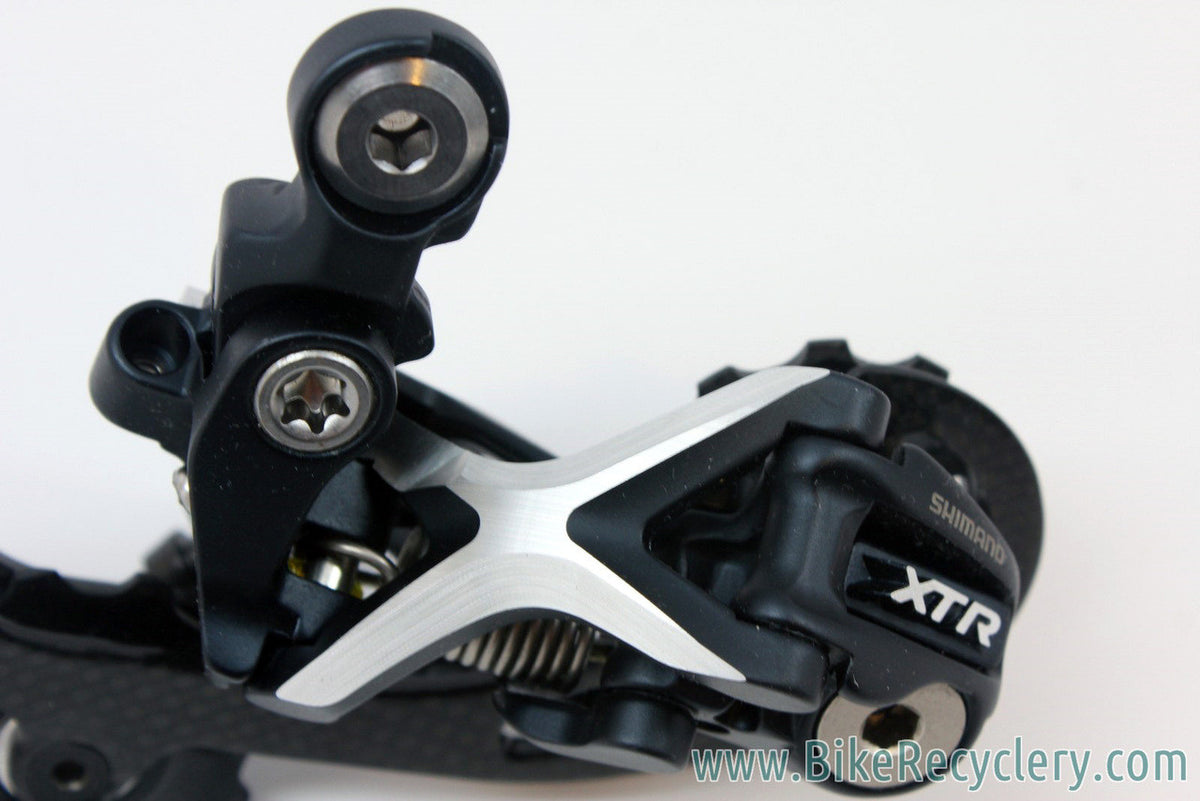 NEW Shimano XTR 9 Speed RD-M972 GS Rear Derailleur: Shadow, Carbon Mid Cage