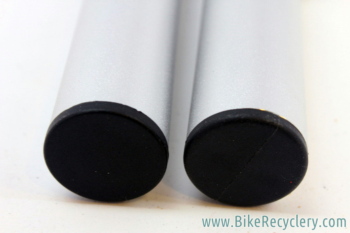 Control Tech Stix Bar Ends: Short & Straight, Silver MINT