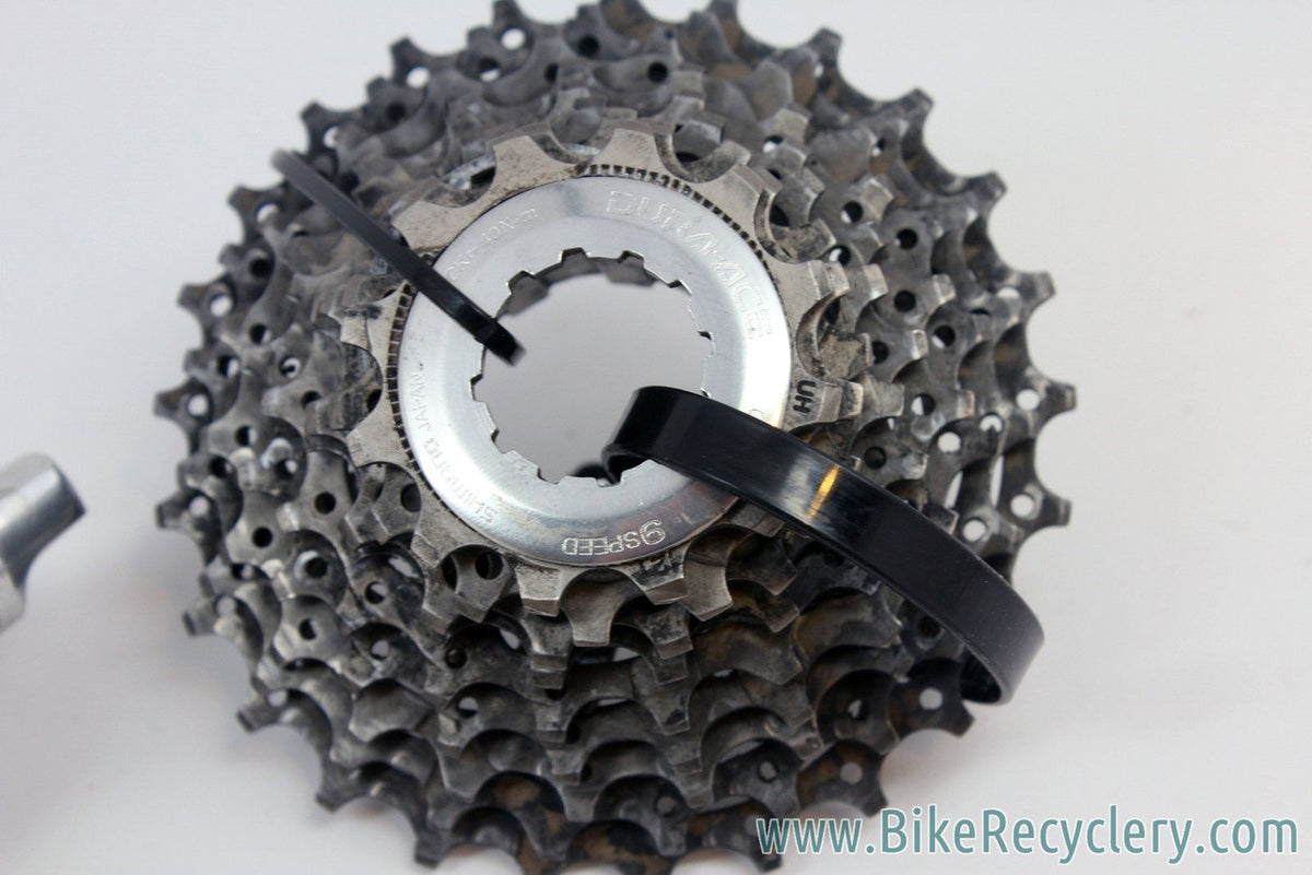 Shimano Dura Ace 9-Speed 7700 Groupset: NM 32H Hubs / QR, STI Shifters, Brakes, Derailleurs, 12-25T Cassette, Cable Stops