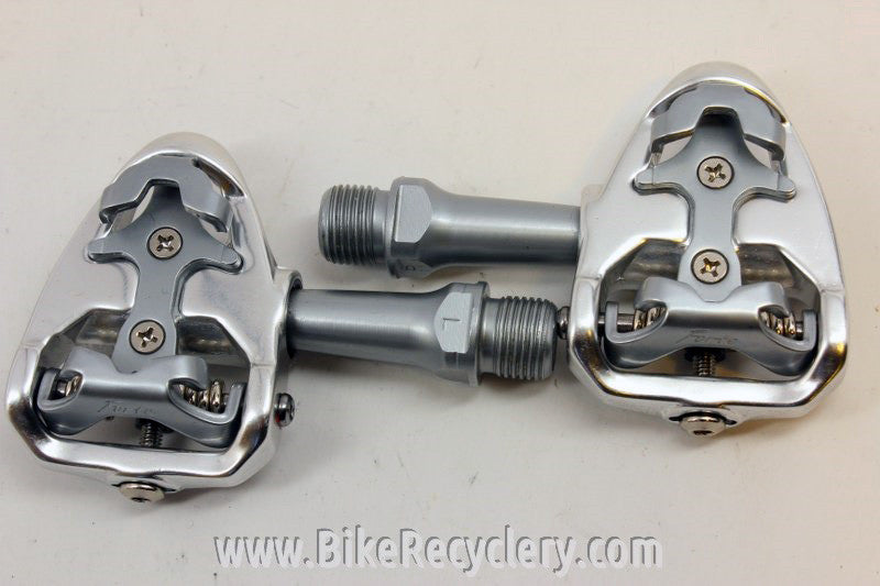 NEW Forte Pro SPD Road Bike Clipless Pedals w/ Cleats: CrMo, Shimano Compatible