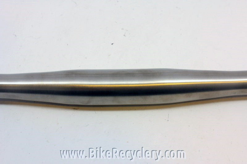 MTB Titanium Flat Bar Handlebars: 31.8mm x 580mm, Low Sweep (NEW)