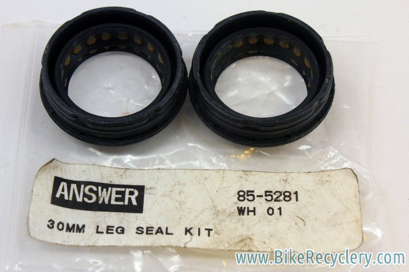 NOS Manitou 30mm Fork Stanchion Wipers (pair_