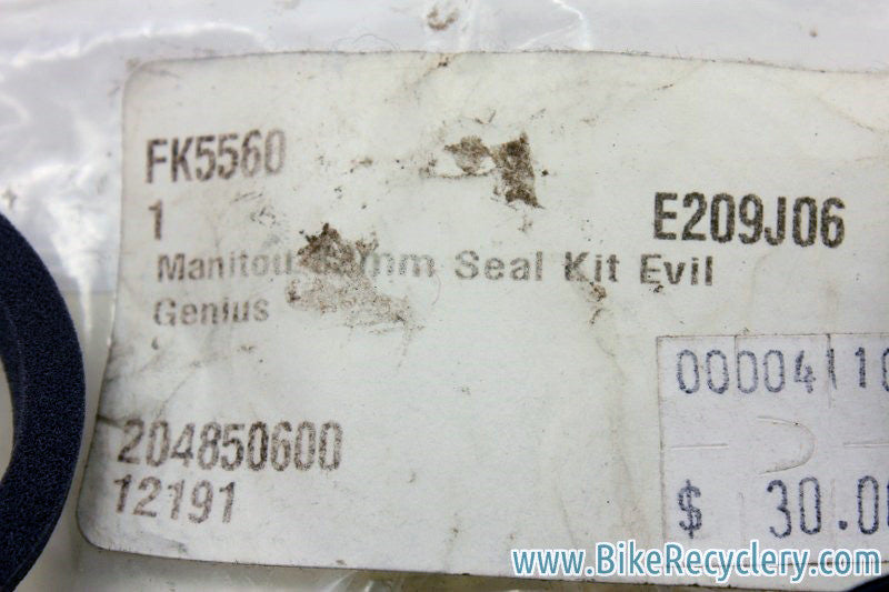 NEW Manitou Evil Genius Seal & Wiper Kit: 32mm