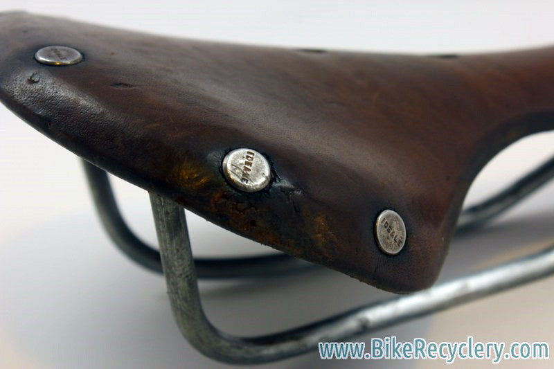 LOVELY Trimmed Ideale 80 Record Leather Saddle: Swallow-Shaped, Show Bike Condition