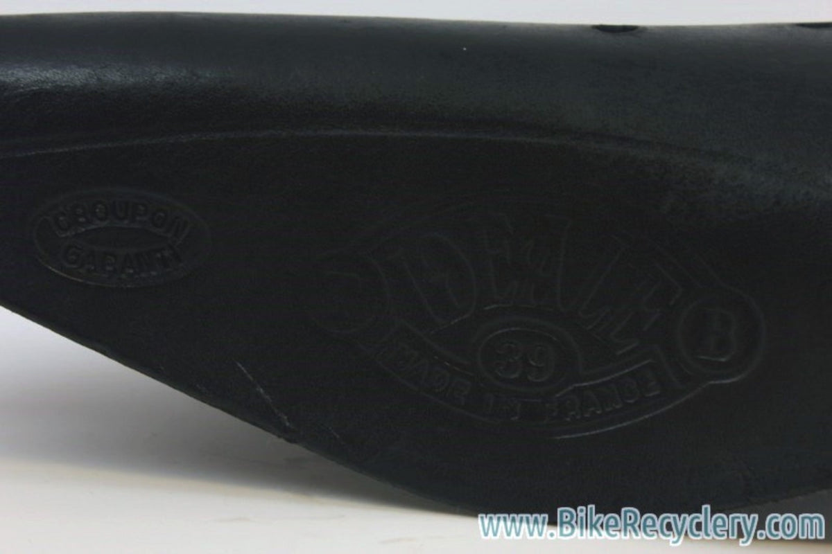 Ideale 39 Leather Saddle: Blacked Out to the max