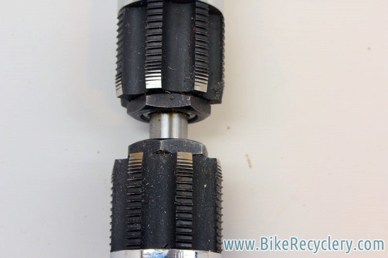 Vintage VAR 380 Bottom Bracket Tap Handle with English Taps