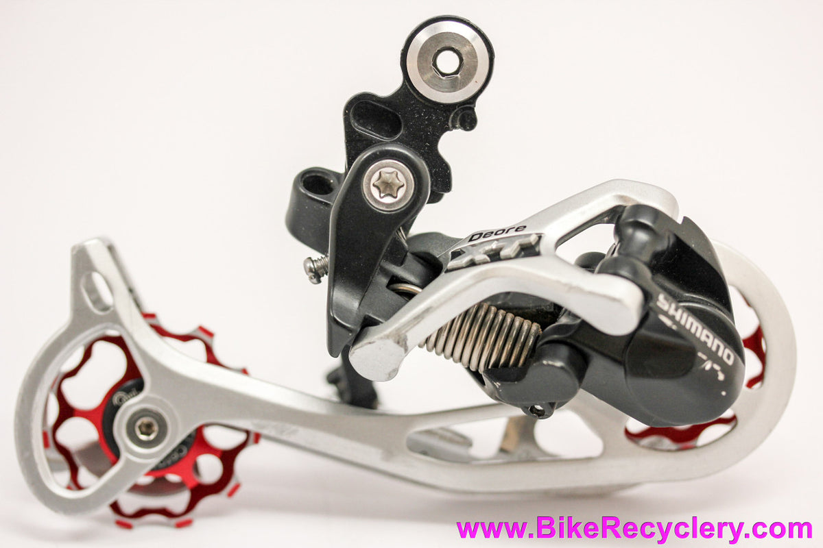 Shimano XT RD-M772 SGS 9 Speed Rear Derailleur: Omni Ti-Ceramic Jockey Wheels (Red) Long Cage (LOW MILES)
