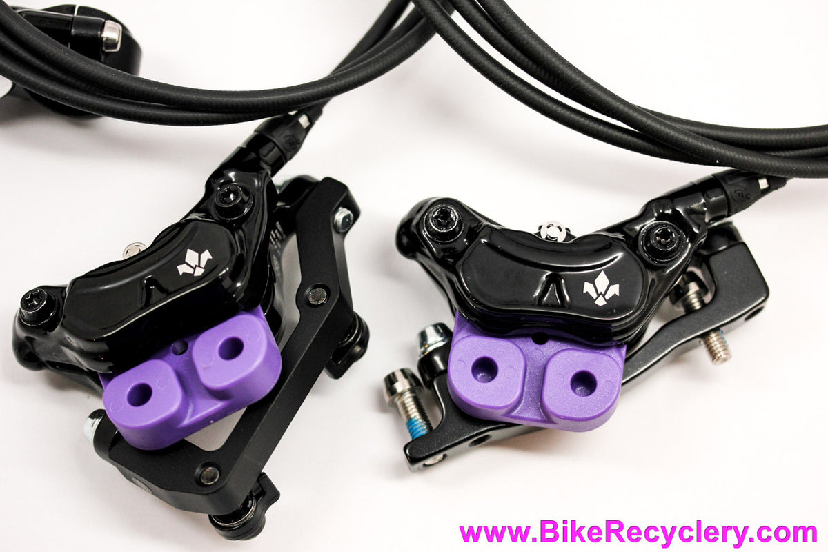 Formula Cura 4 Hydraulic Disc Brakeset: 4 Piston - Black - Front/Rear (NEW, mounted)
