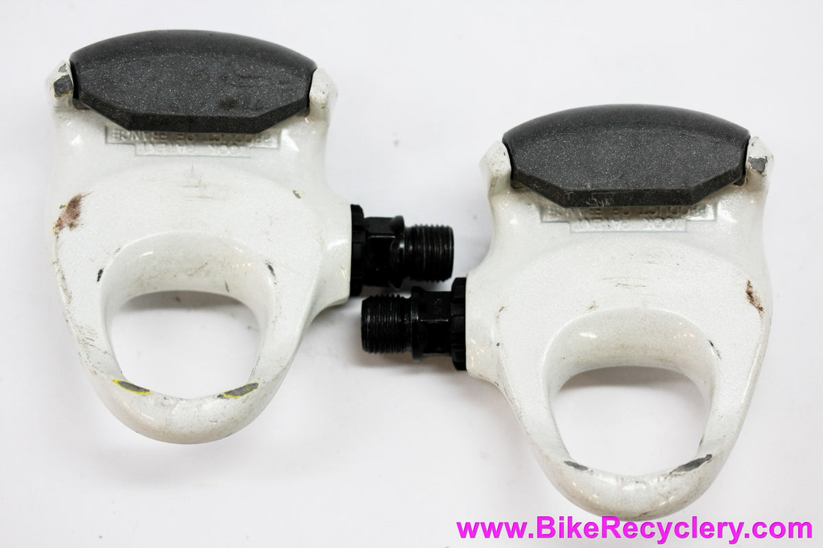 Look Carbon PP137 Delta ARC Clipless Pedals: White/Black - Vintage 1990's (EXC)