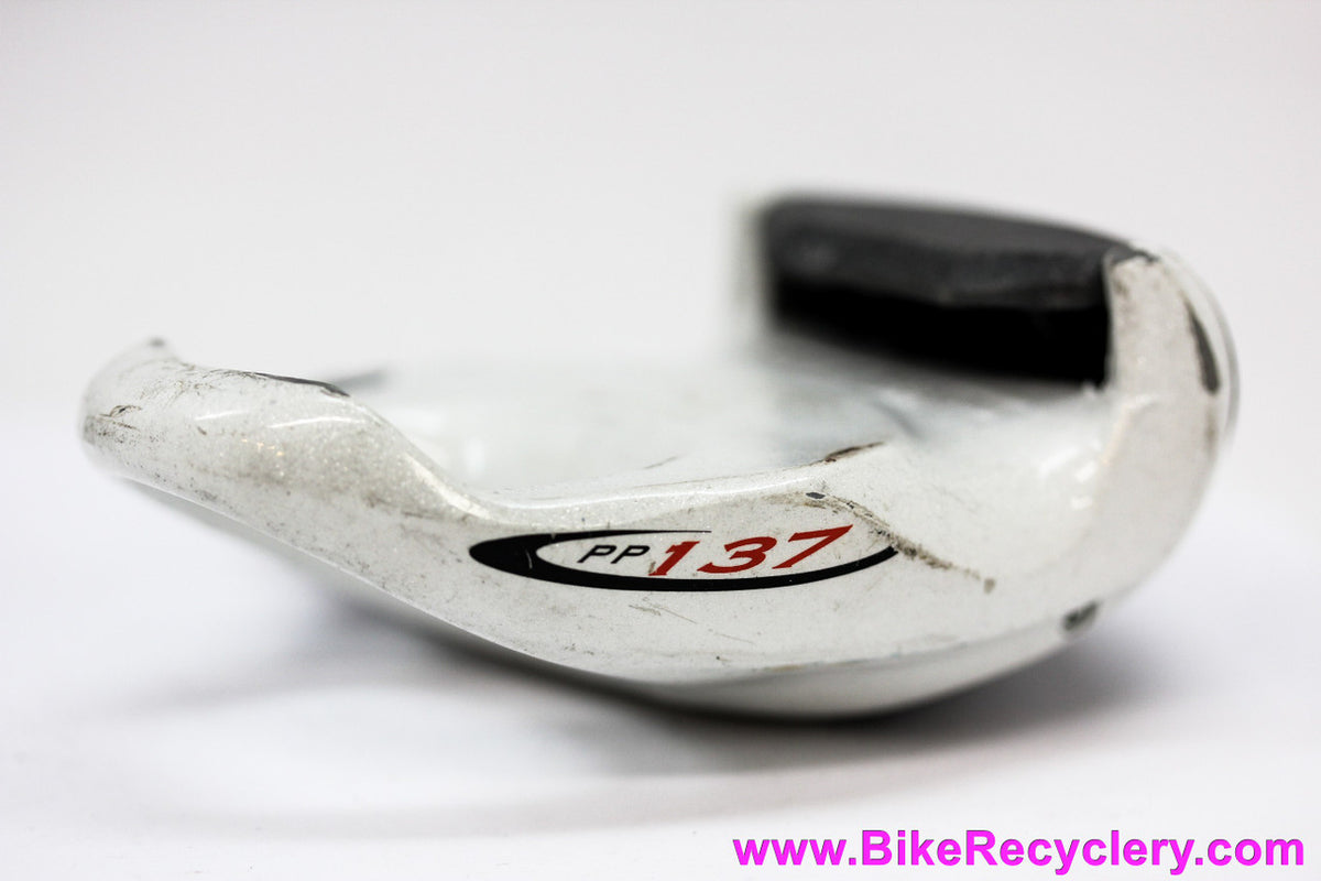 Look Carbon PP137 Delta ARC Clipless Pedals: White/Black - Vintage 1990's (EXC)