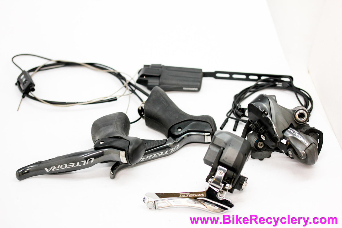 Shimano Ultegra Di2 6770 Group: F/R Derailleurs - STI Shifters - Wiring/Battery (long)