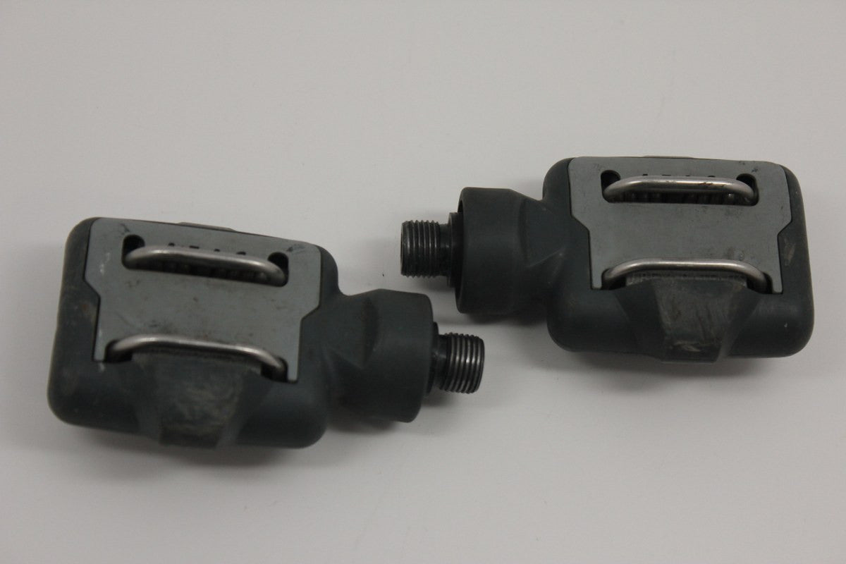 Time A.T.A.C Clipless Pedals: Gray