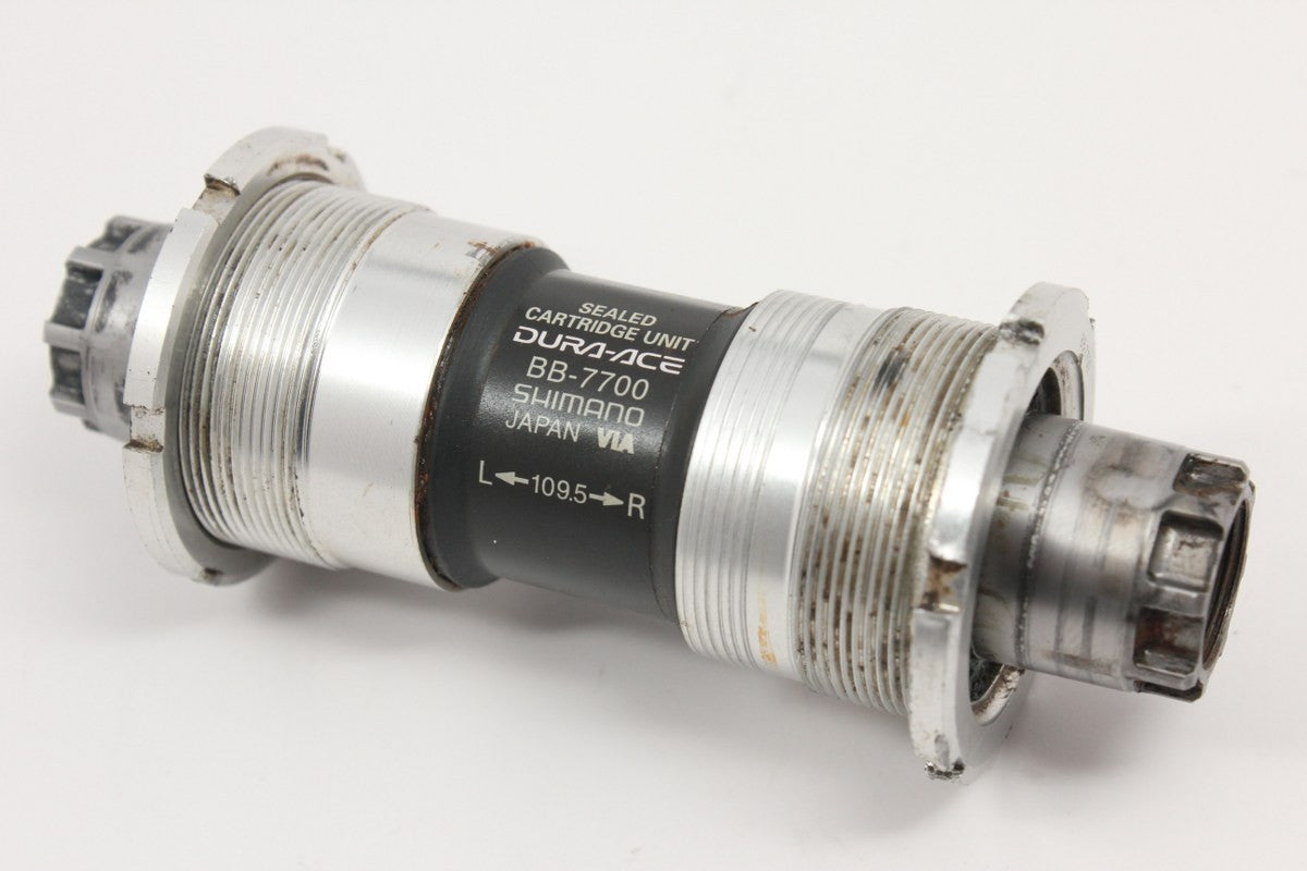 Shimano Dura Ace Octalink Bottom Bracket: BB-7700 109.5mm x 68mm