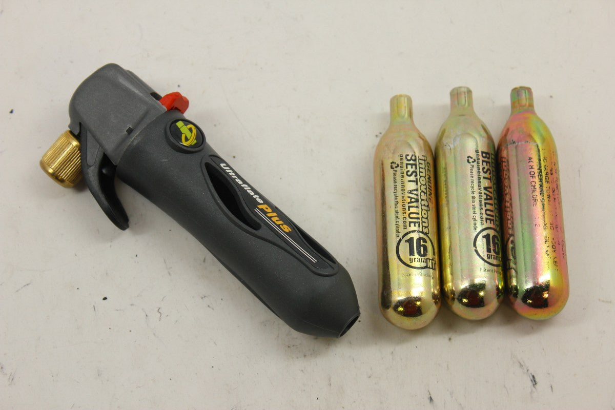 Genuine Innovations Ultraflate Plus C02 Inflater: 16g