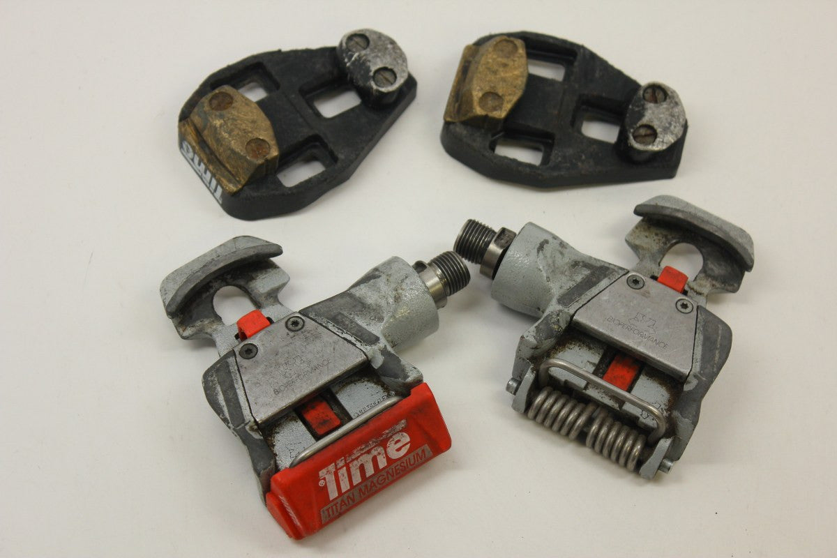 Vintage Time Titan Magnesium TBT Pedals & Cleats
