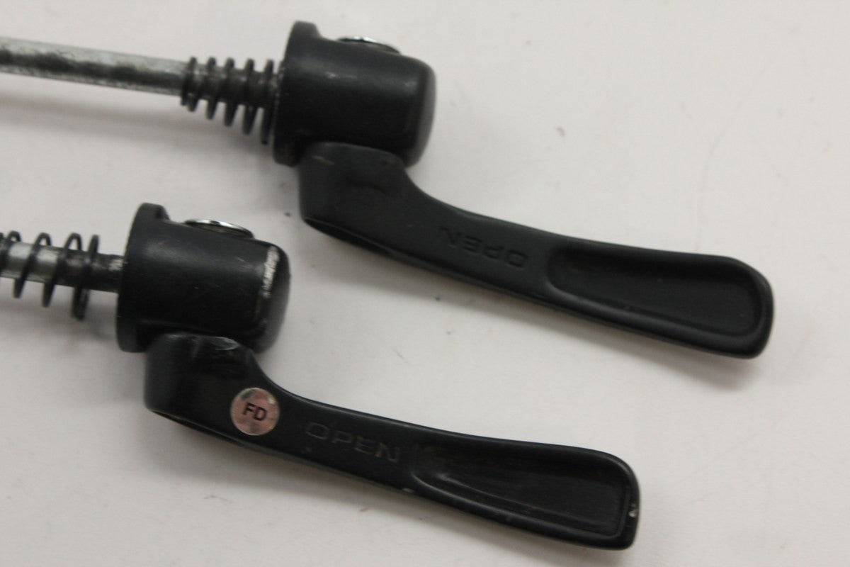 Shimano XT M750 Skewer Set: Black