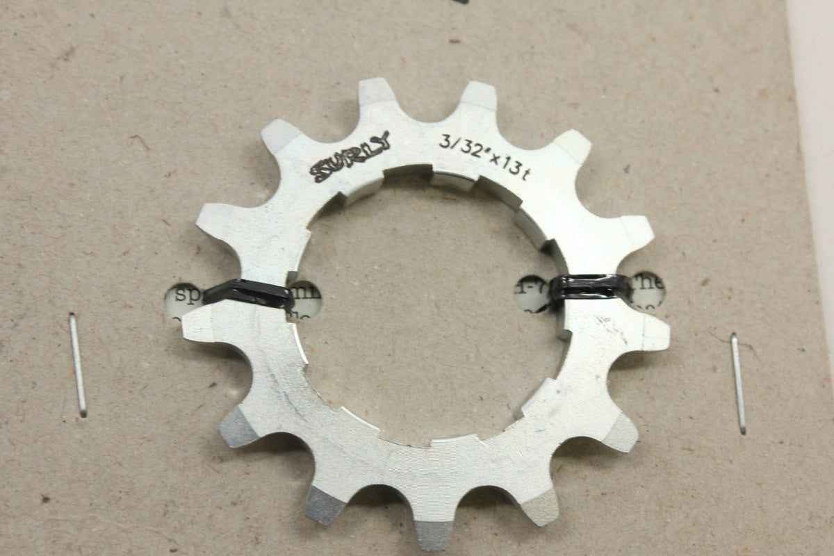 Surly Track/ Fixed Cog 13t: NIB