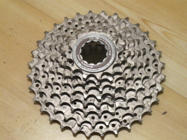Shimano XT CS-m737 8-Speed Cassette (11-30t) type I- Near NOS
