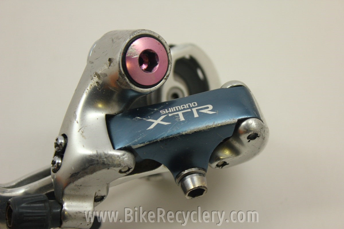 Shimano XTR RD-M900 Rear Derailleur: Short-cage, Purple SRP Bolt
