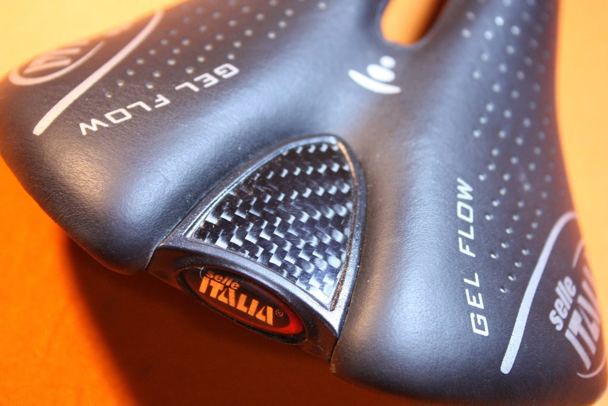 Selle Italia Signo Gel Flow Saddle: Leather, Carbon, Cutout, NEW!