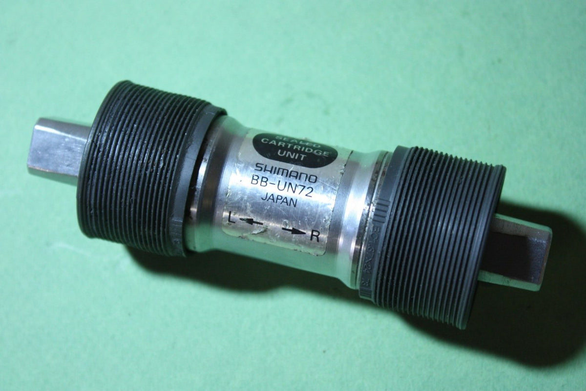 Shimano XT BB-UN72 Square Taper Bottom Bracket: 113mm x 73mn