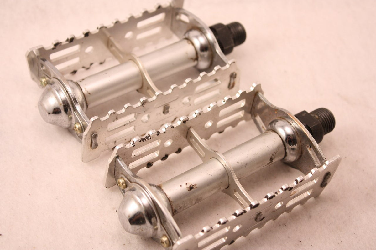 Vintage Chrome Rat Trap Pedals: KKT?