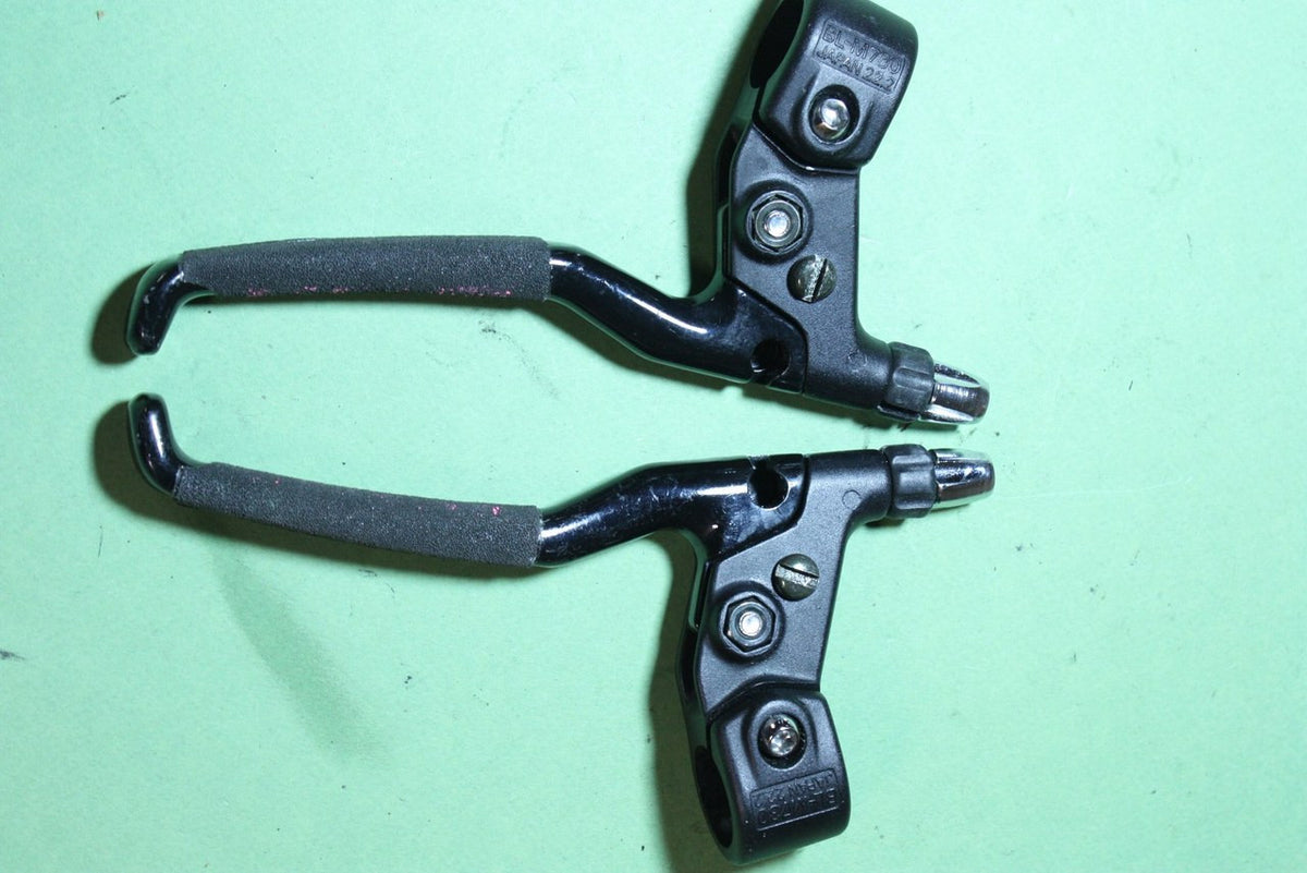 Shimano XT BL-M730 Cantilever Brake Levers: 4 Finger, Black