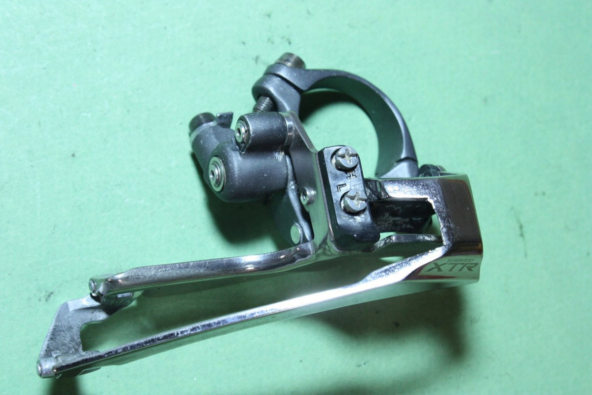 XTR FD-M950 Front Derailleur: 31.8mm Top Pull Top Swing