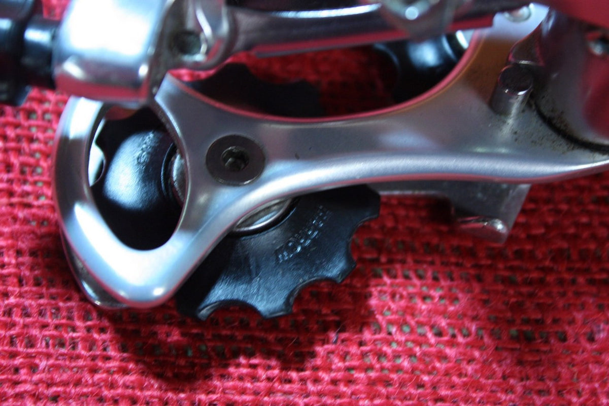 Shimano 105 Rear Derailleur: RD-5500 Short Cage Silver