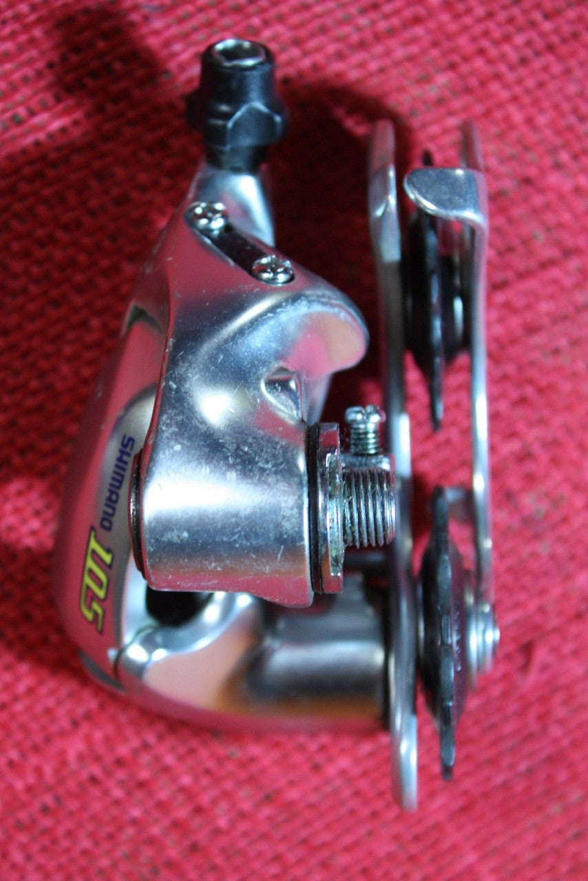 Shimano 105 Rear Derailleur: RD-5500 Short Cage Silver