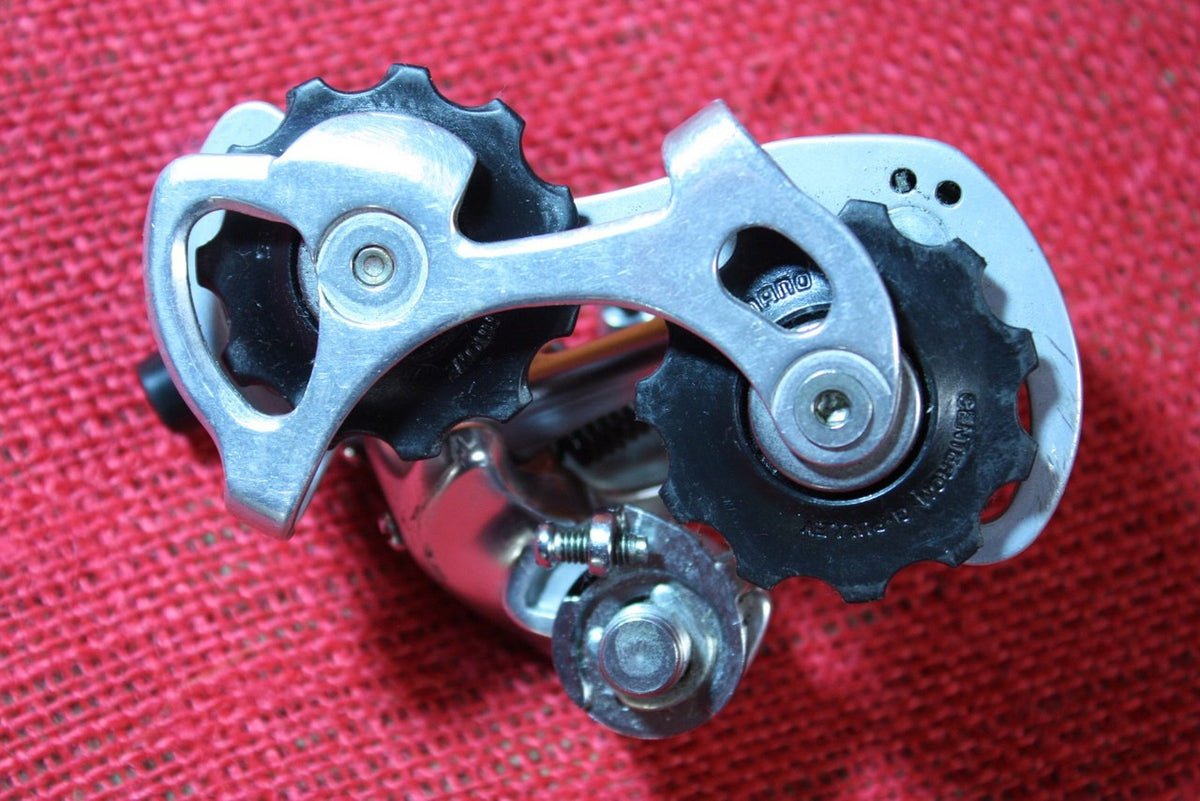 Shimano 105 Rear Derailleur: RD-5500 Short Cage Silver