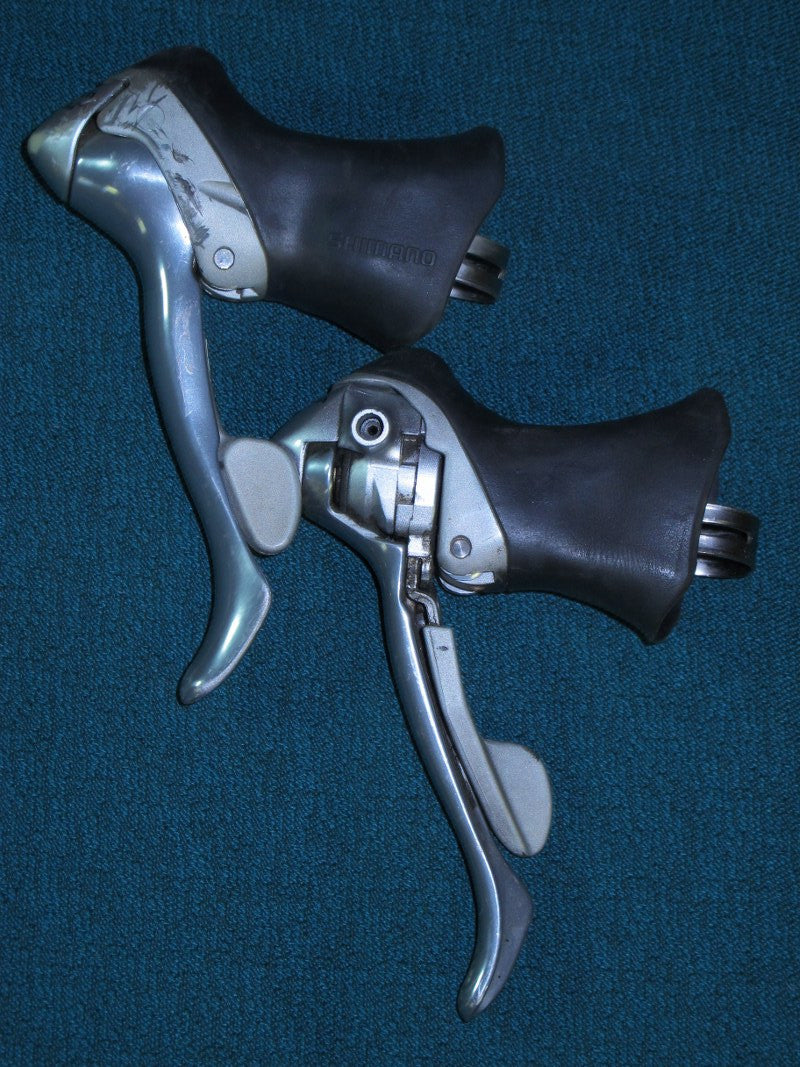 Shimano Ultegra 9-Speed STI Shifters: Triple ST-6500