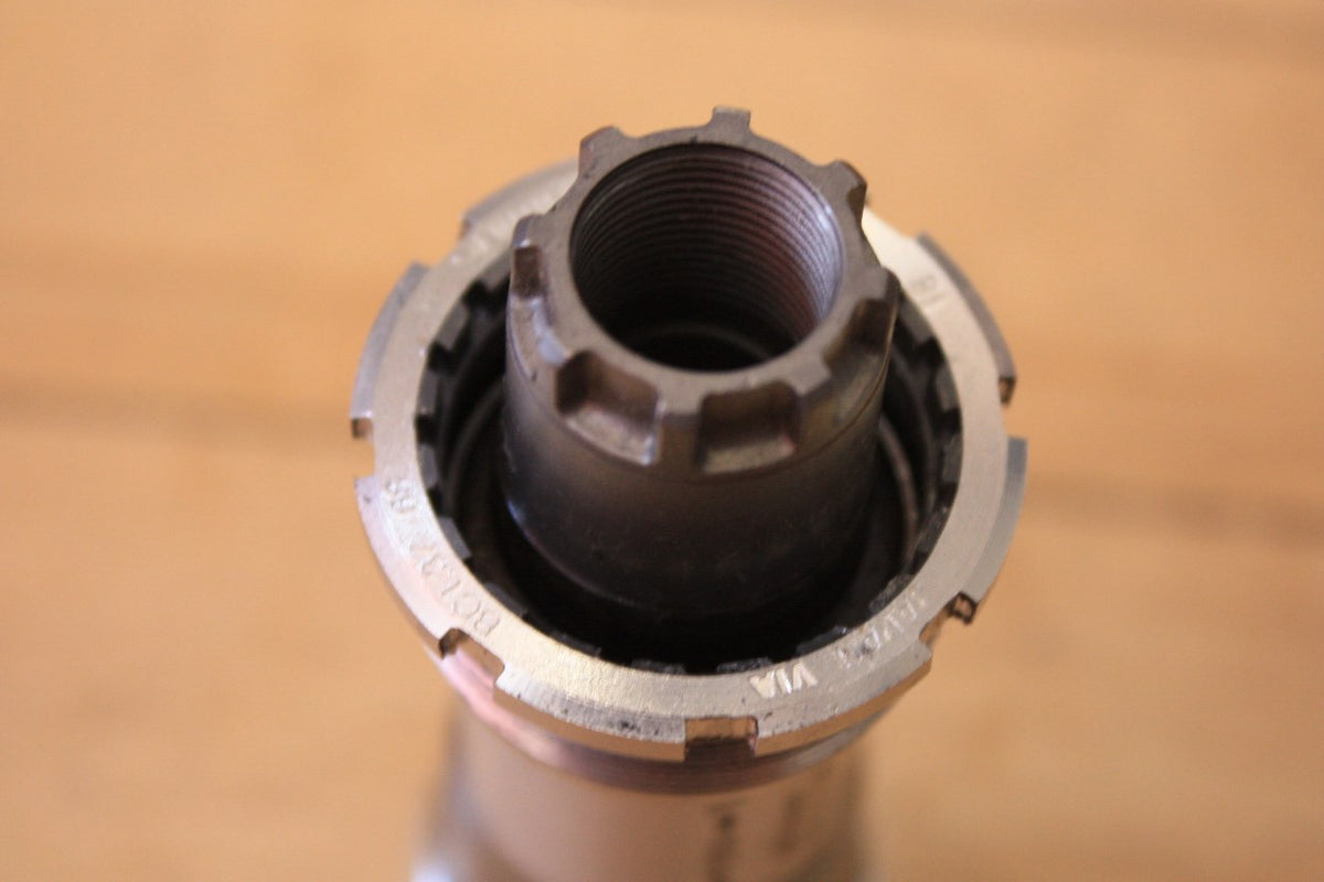 NIB Shimano Ultegra BB-6500 Bottom Bracket: 118.5mm Triple, Octalink V1