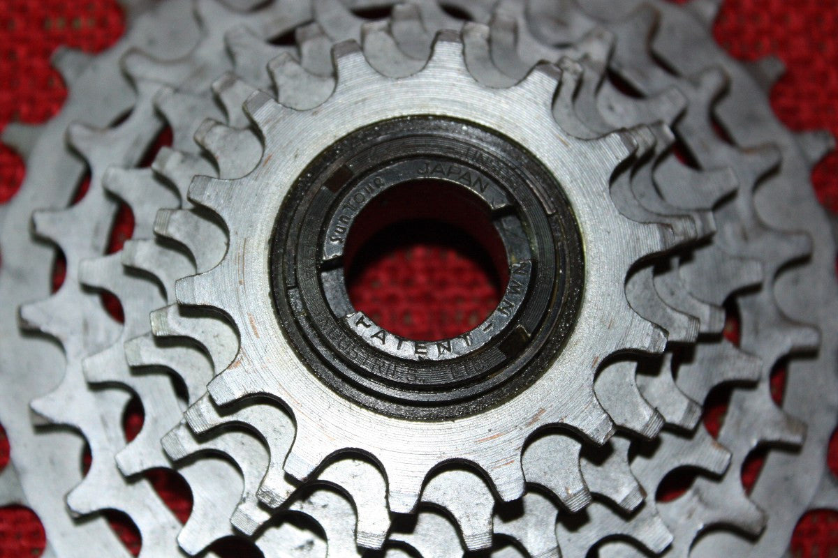 Suntour New Winner Freewheel: Ultra 6 Speed, 14-30T