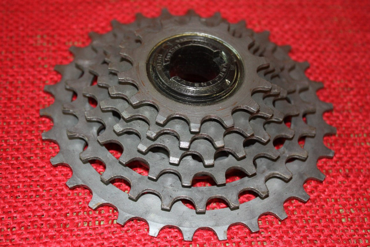 Suntour New Winner Freewheel: Ultra 6 Speed, 14-30T