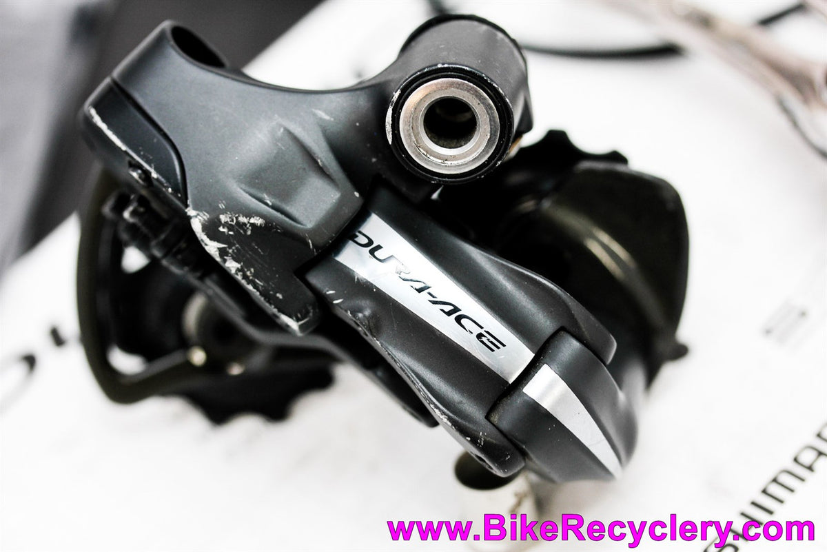 Shimano Dura Ace Di2 7970 10 Speed Drivetrain: STI Shifters - F/R Derailleurs -Battery - Wiring Harness - TL-EW01