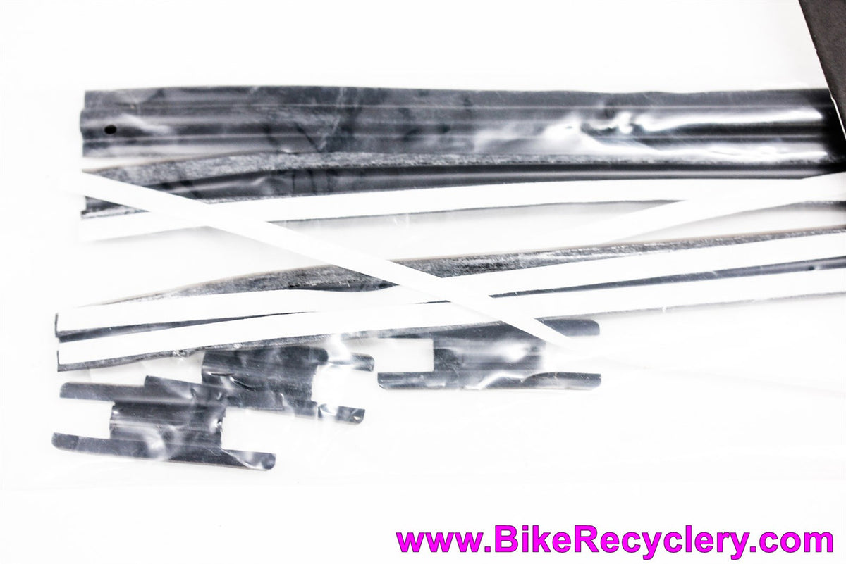 Shimano Dura Ace Di2 7970 10 Speed Drivetrain: STI Shifters - F/R Derailleurs -Battery - Wiring Harness - TL-EW01