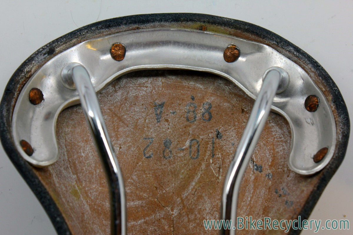 NOS Ideale 88 Speciale Competition REBOUR Leather Saddle: Brown - Hammered Copper Rivets - Alloy Cantle Plate (Pristine)