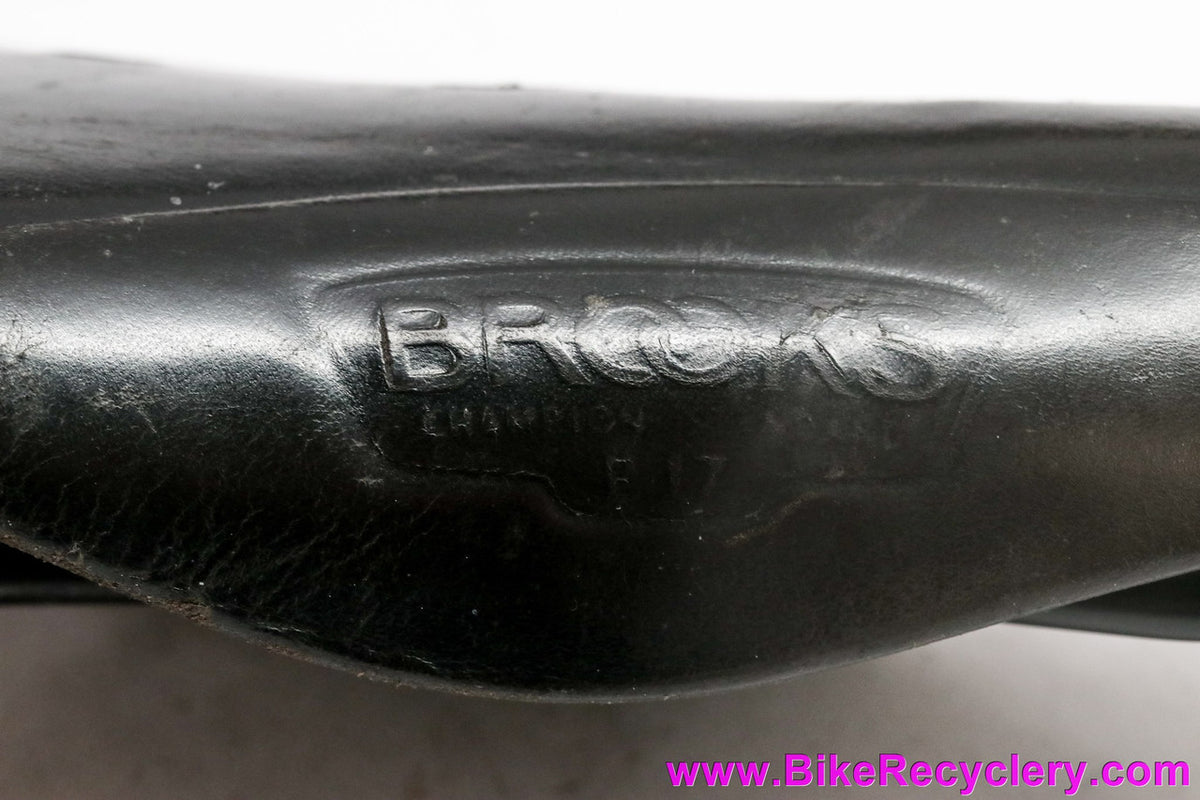 Brooks B17 Leather Saddle: Small Rivets - Black