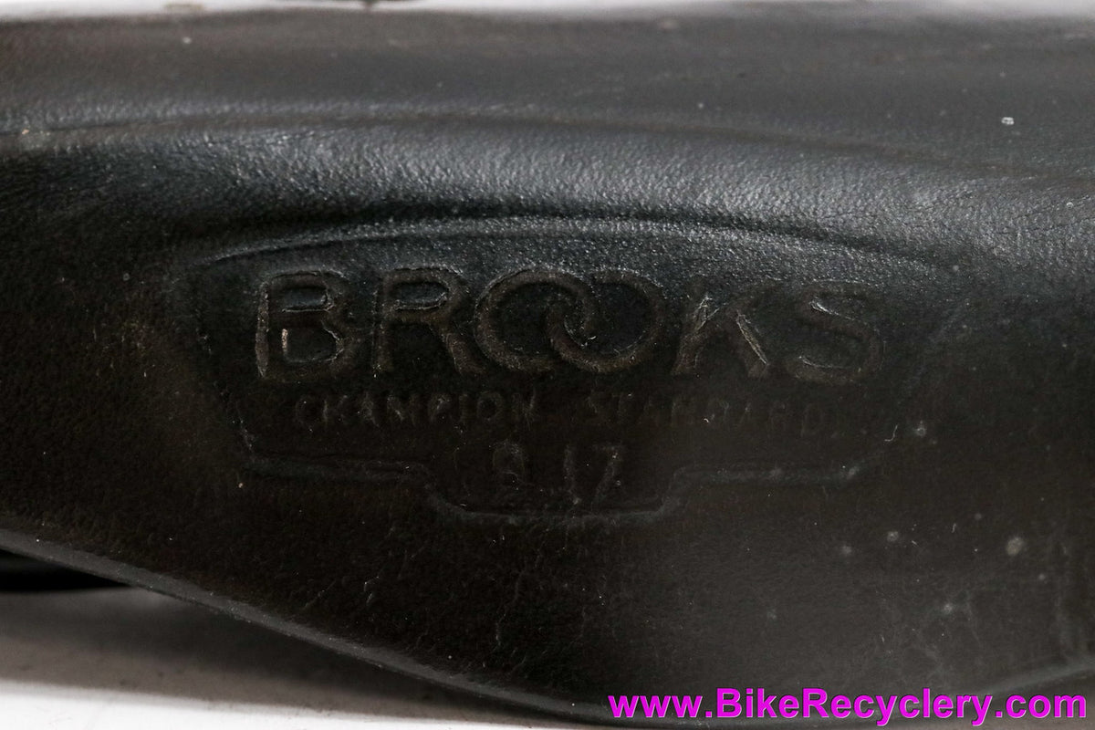 Brooks B17 Leather Saddle: Small Rivets - Black